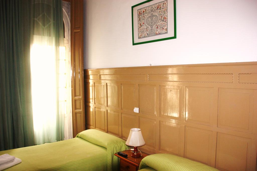 סביליה Hostal Union Campana מראה חיצוני תמונה